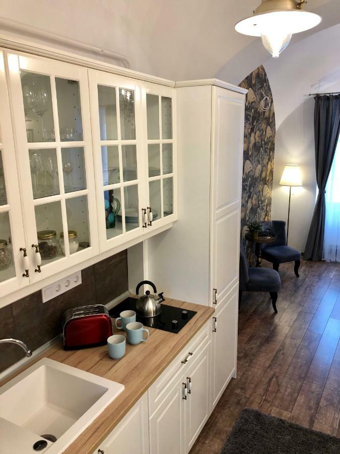 Frank Apartman Deluxe Villa Eger Ngoại thất bức ảnh